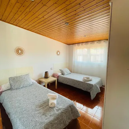 Atico O Raposo Apartment