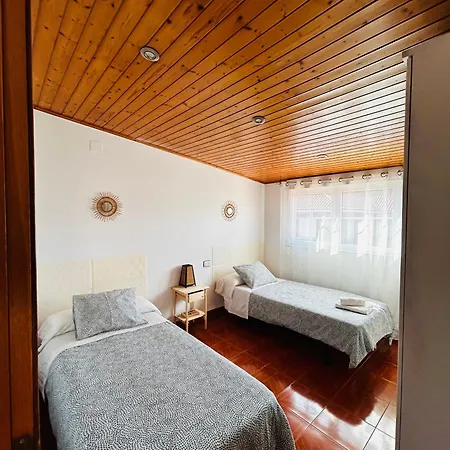 Atico O Raposo Apartment *